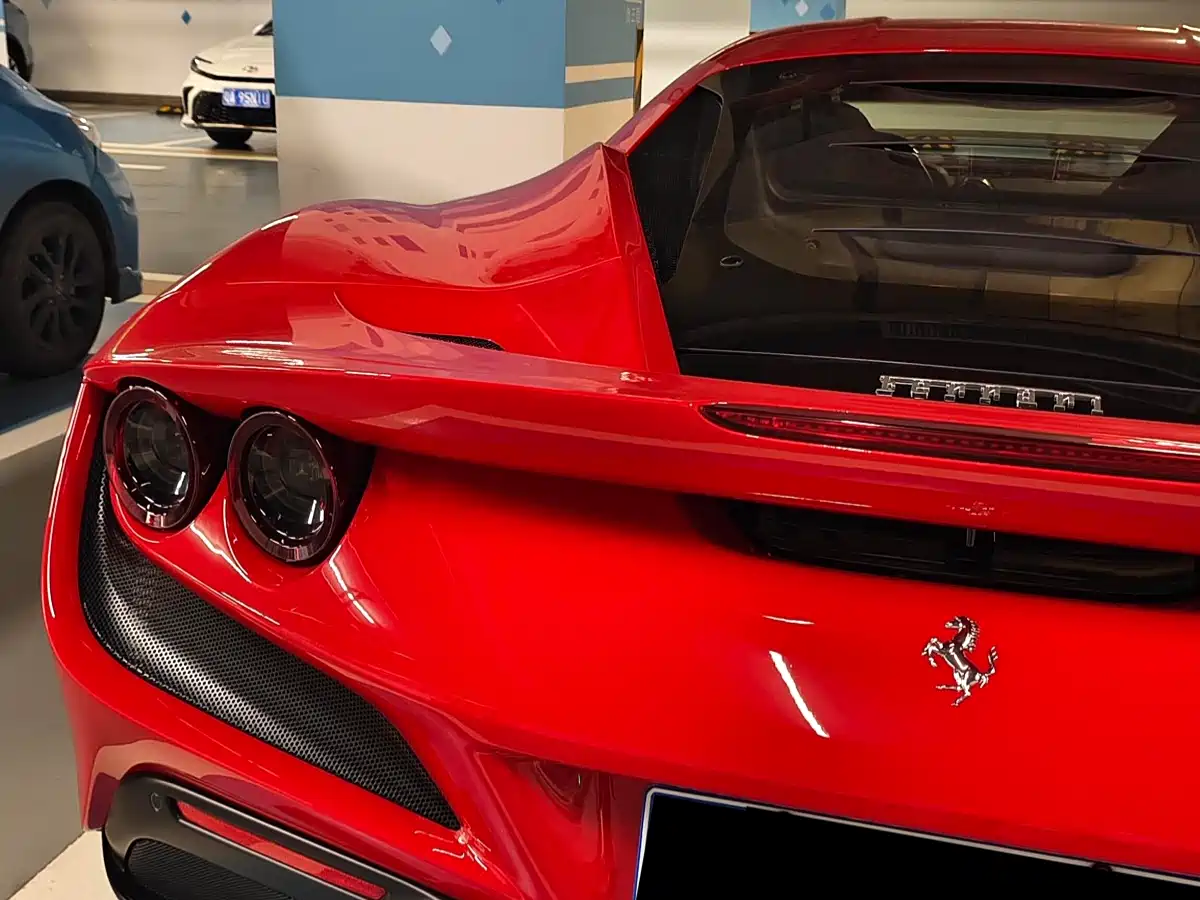 Ferrari F8 2022 2019 Tributo 3.9T V8