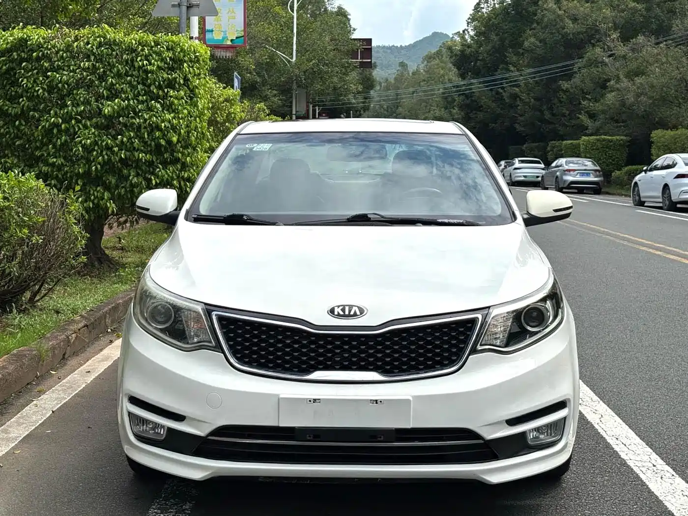 Kia K2 2015 Sedan 1.6L AT Premium фото 2