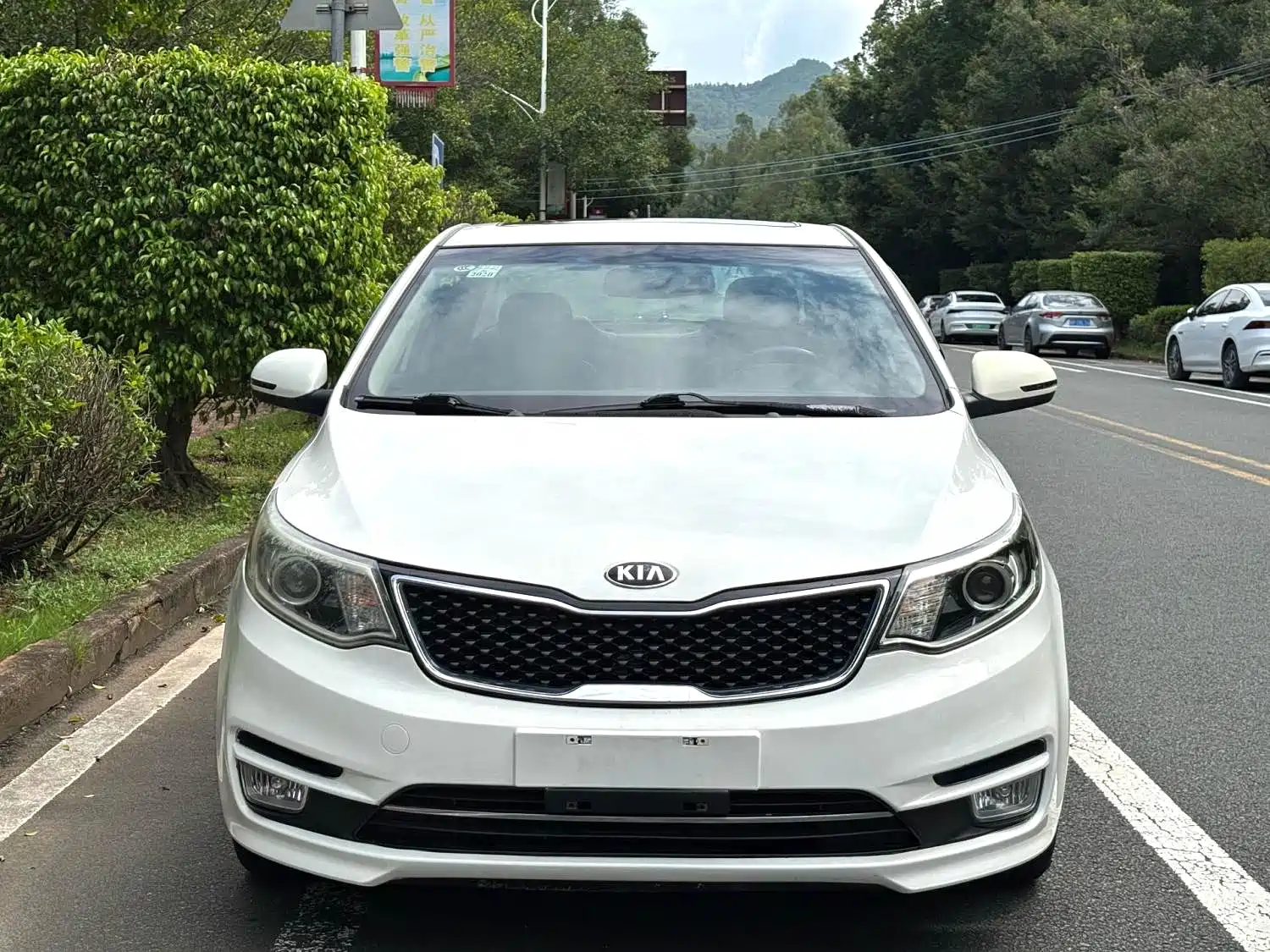 Фото 2 - Kia K2