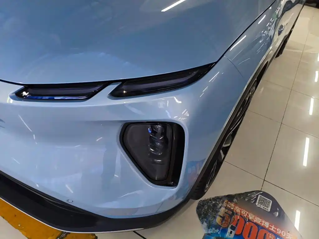 Фото 24 - NIO ES6
