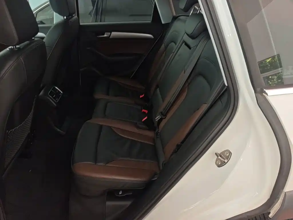 Audi Q5 2018 2017 Plus 40 TFSI Technology