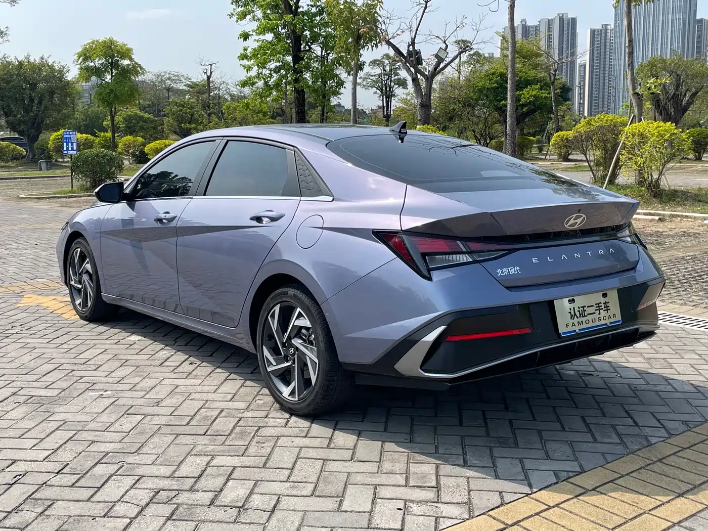 Hyundai Elantra 2023 1.5L CVT GLX Elite Edition фото 5