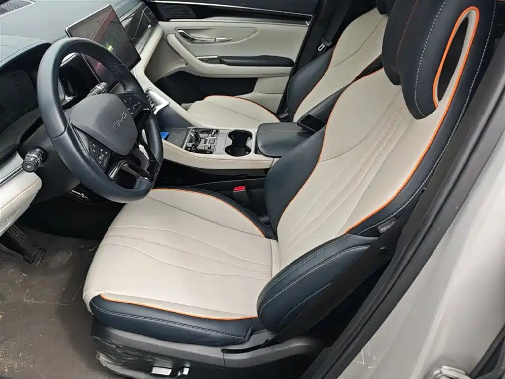 BYD Song PLUS PHEV 2024 Glory Edition DM-i 110km Flagship фото 14
