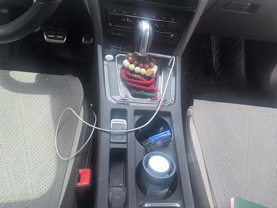 Volkswagen Magotan 2023 Model 2 Million Commemorative Edition 330TSI DSG Luxury фото 16