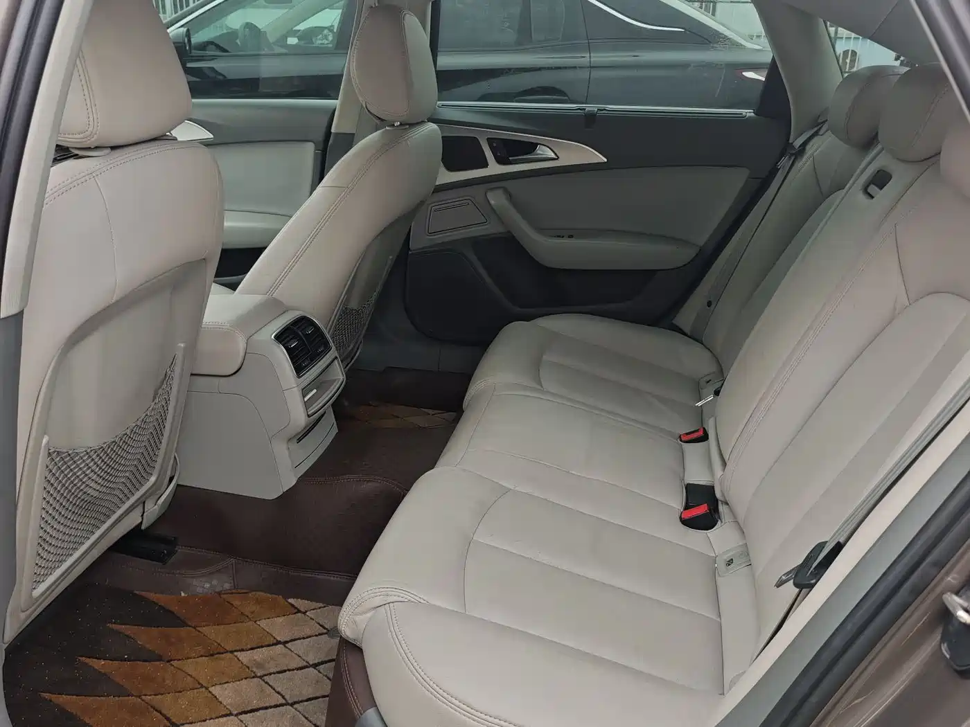 Audi A6L 2012 TFSI Standard фото 12