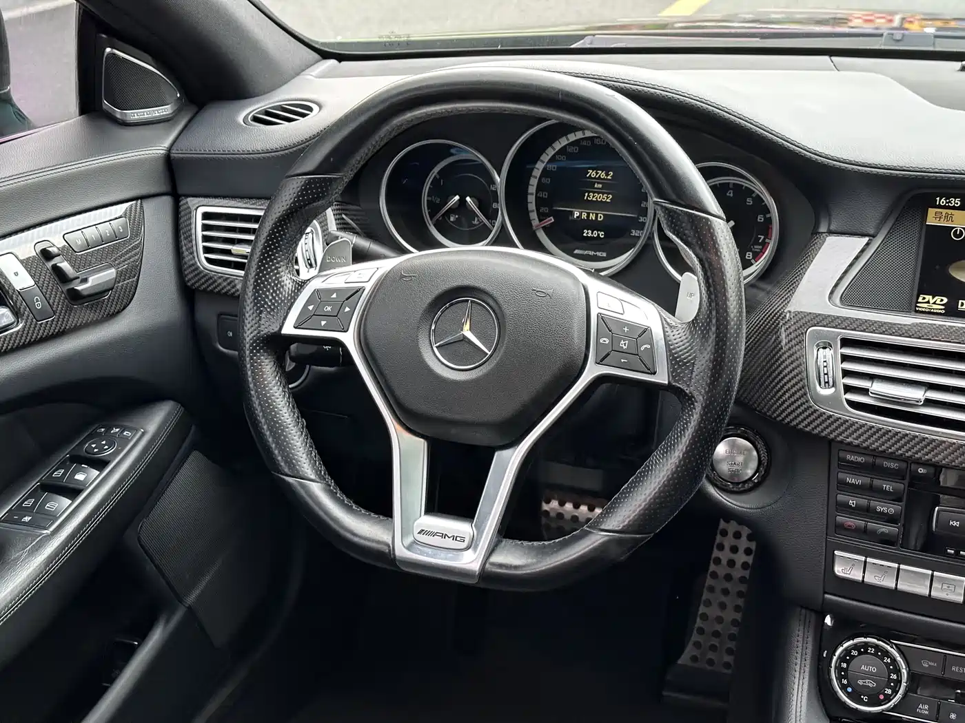 Mercedes-Benz CLS AMG 2012 AMG CLS 63 фото 15