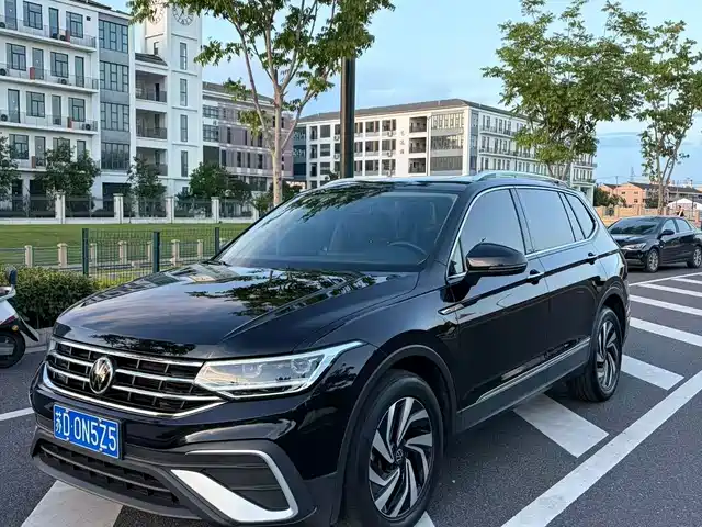 Volkswagen Tiguan L 2022