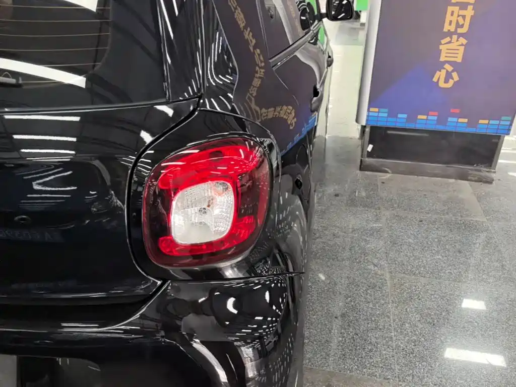 smart forfour 2018 2018 1.0L 52kW Agile Edition