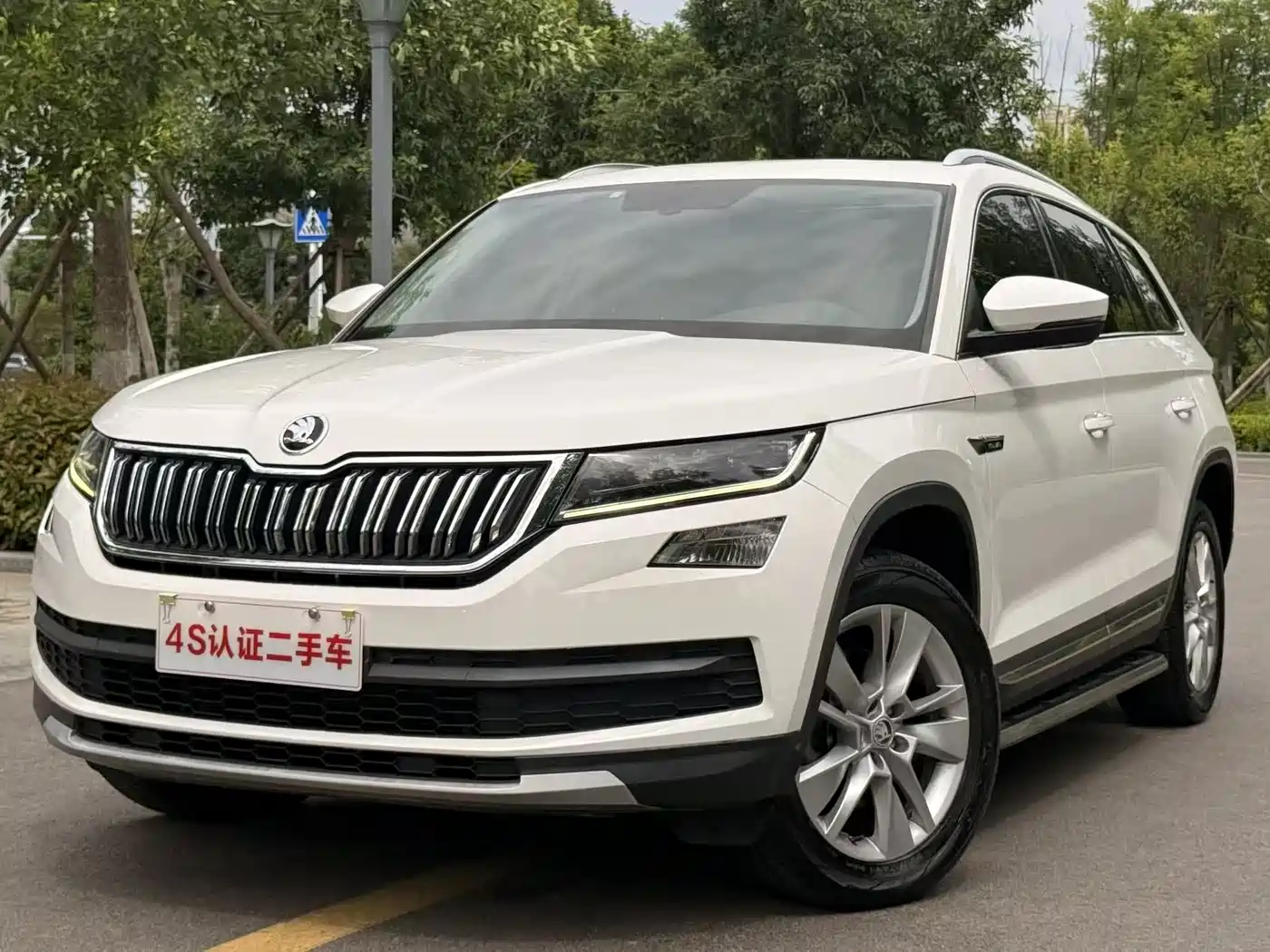 Škoda Kodiaq 2018 Facelift TSI330 5-seat 2WD Premium Luxury Edition