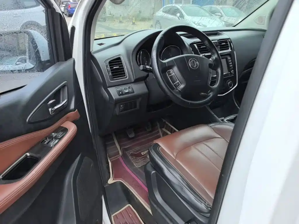 Dongfeng Fengxing Fengxing F600 2017 2016 Model F600L 1.5T Luxury Version