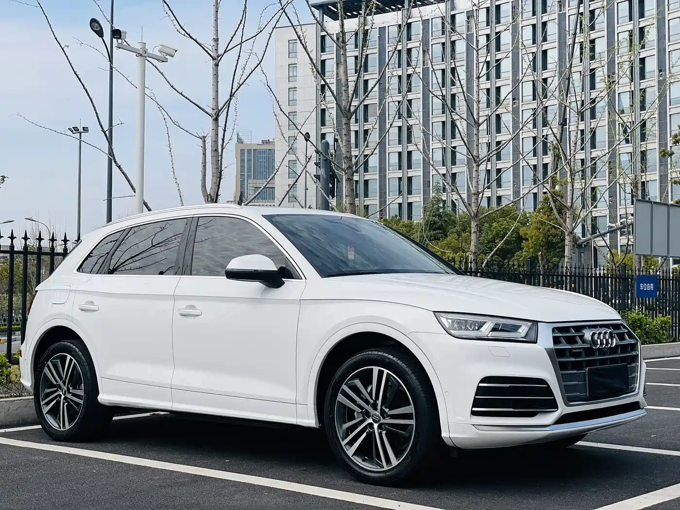 Audi Q5L 2020 45 TFSI Premium Sport фото 3
