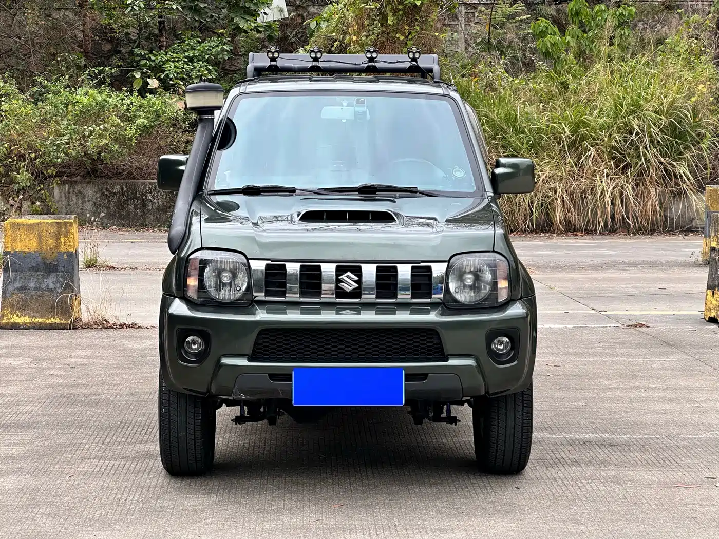 Suzuki Jimny (Import) 2015 1.3 AT Mode3 Navigation Edition фото 2