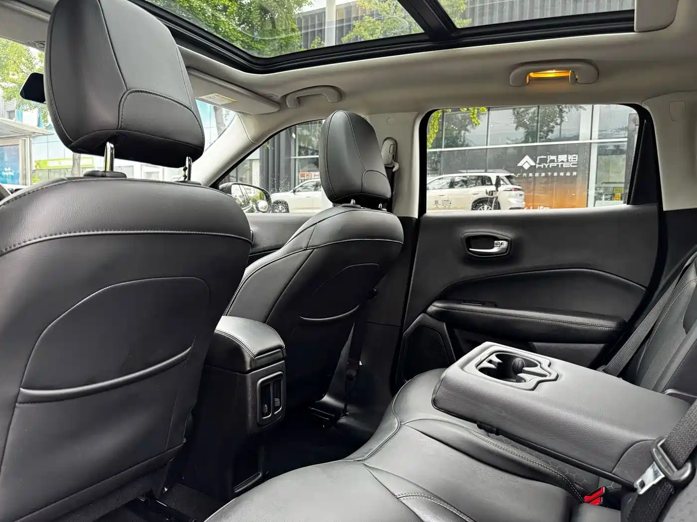 Фото 6 - Jeep Compass