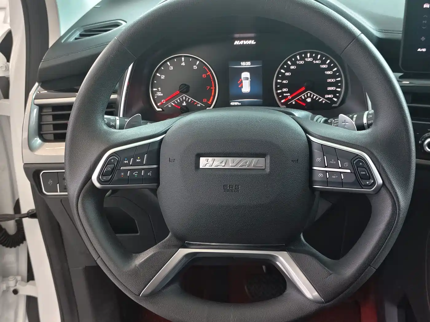 Photo 17 - Haval H6