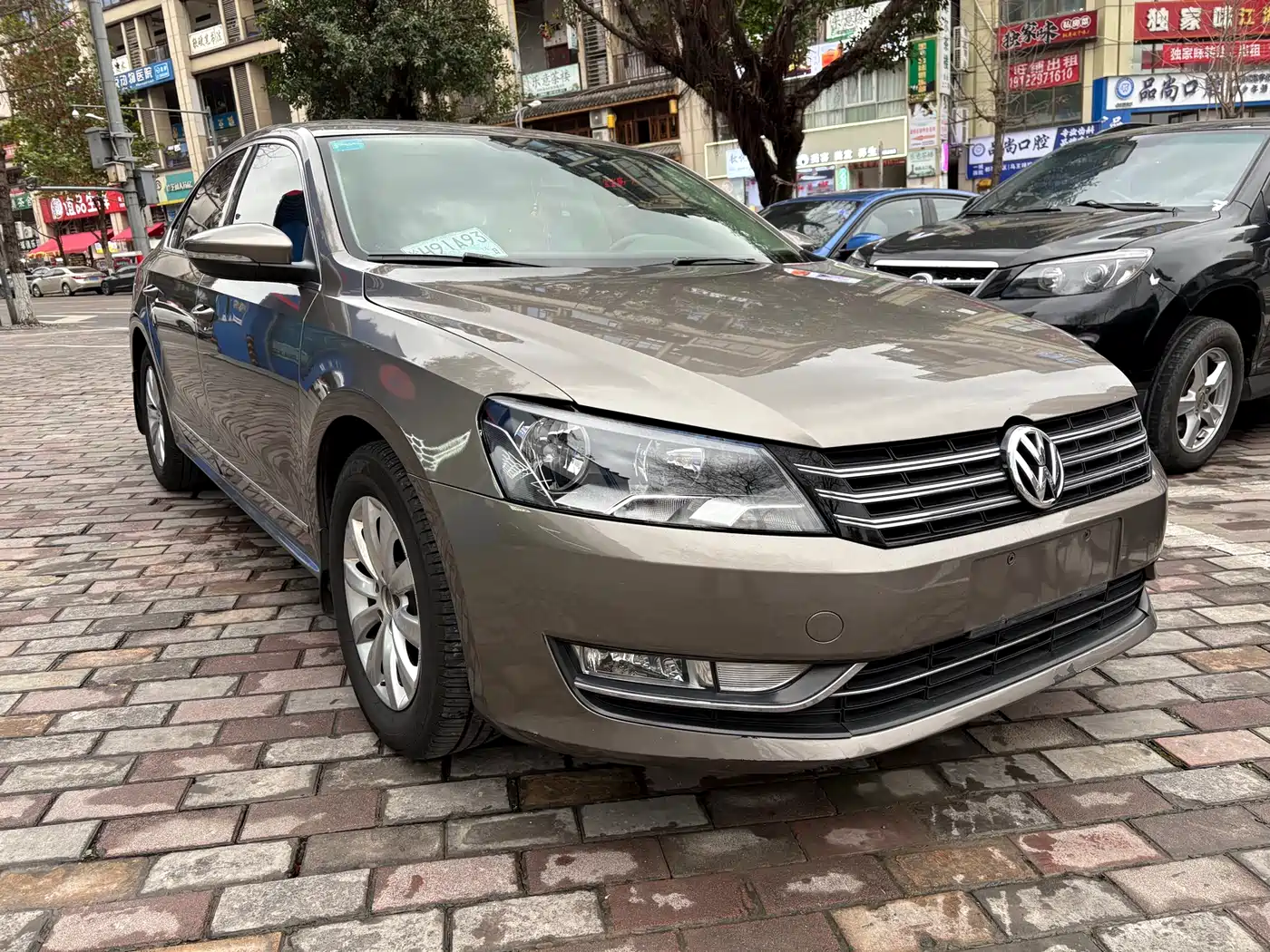 Volkswagen Passat 2011 1.8TSI DSG Honor Edition фото 3