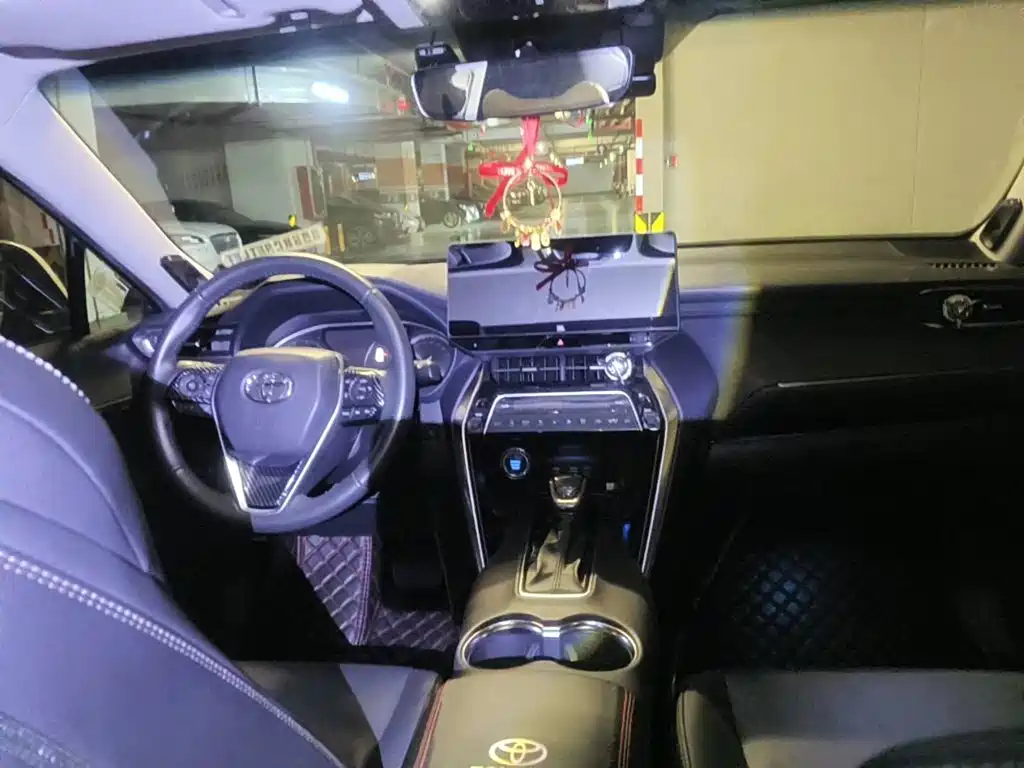 Toyota Venza 2023 2023 2.0L CVT FWD Premium