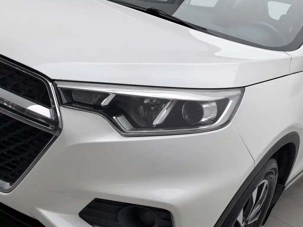 Dongfeng Fengdu MX5 2017 2016 2.0L Automatic Flagship Edition