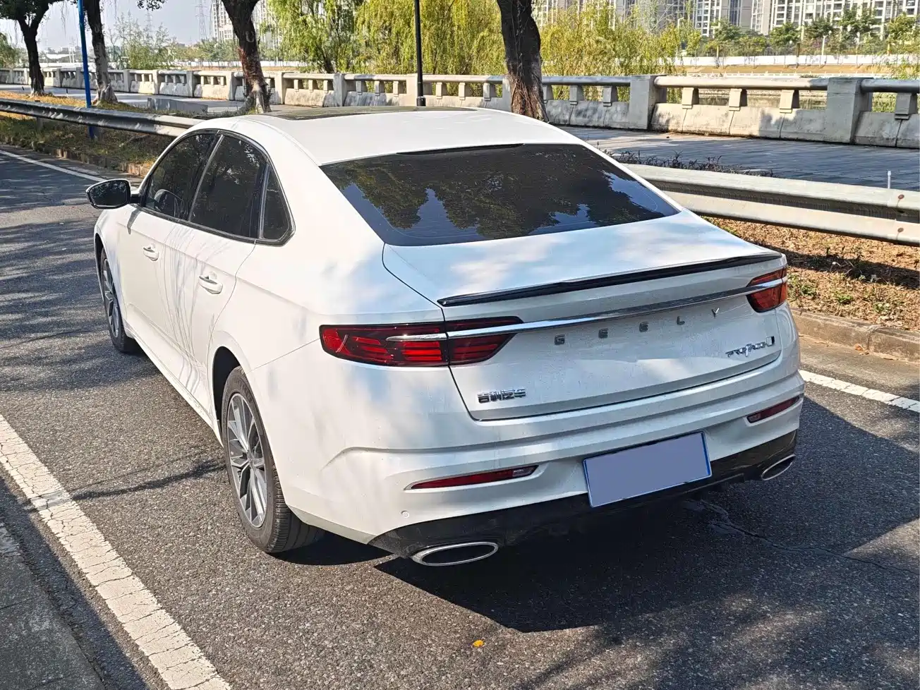 GEELY AUTOMOBILE XINGRUI