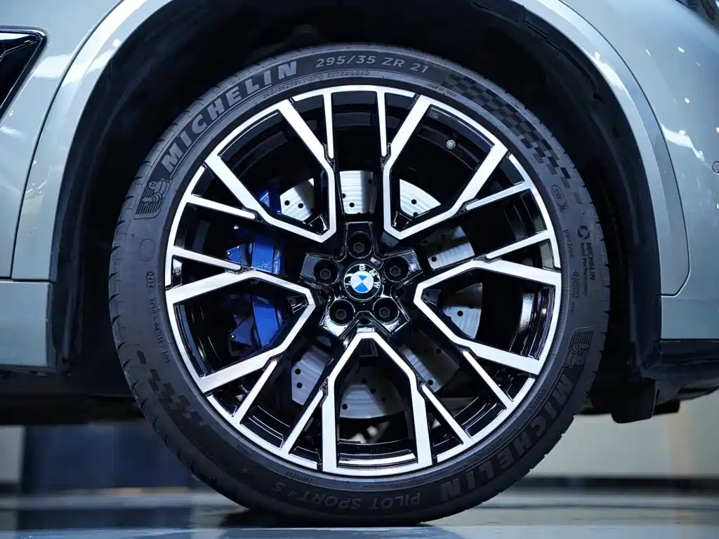 BMW X5 M 2022 2022 X5 M