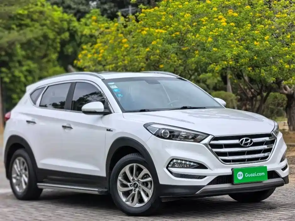 Hyundai Tucson 2015 1.6T Dual Clutch 2WD Smart фото 3
