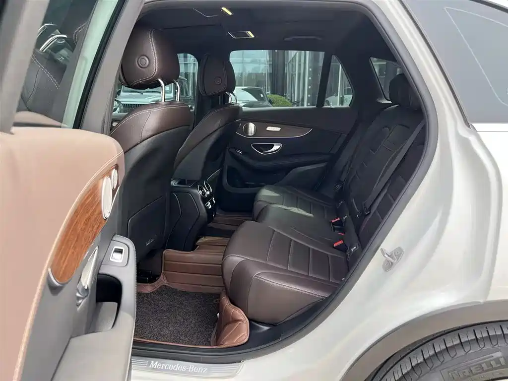 Mercedes-Benz GLC 2021 GLC 300 L 4MATIC Sporty фото 16