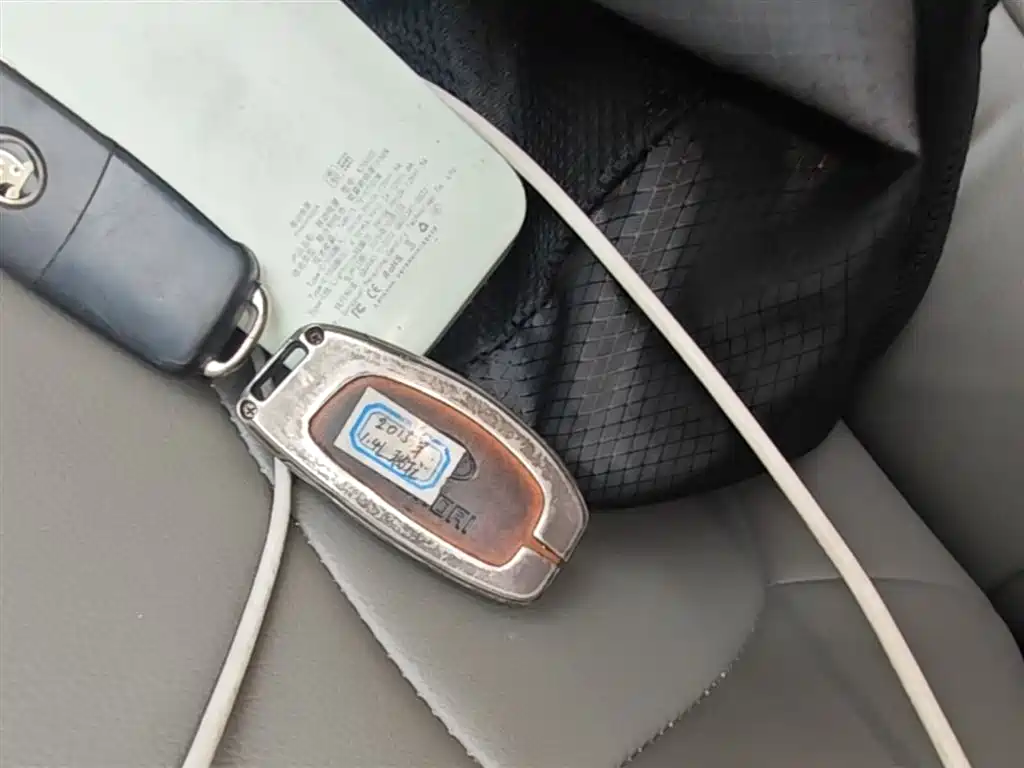 Hyundai Verna 2014 1.4L Automatic Leading GLX фото 9
