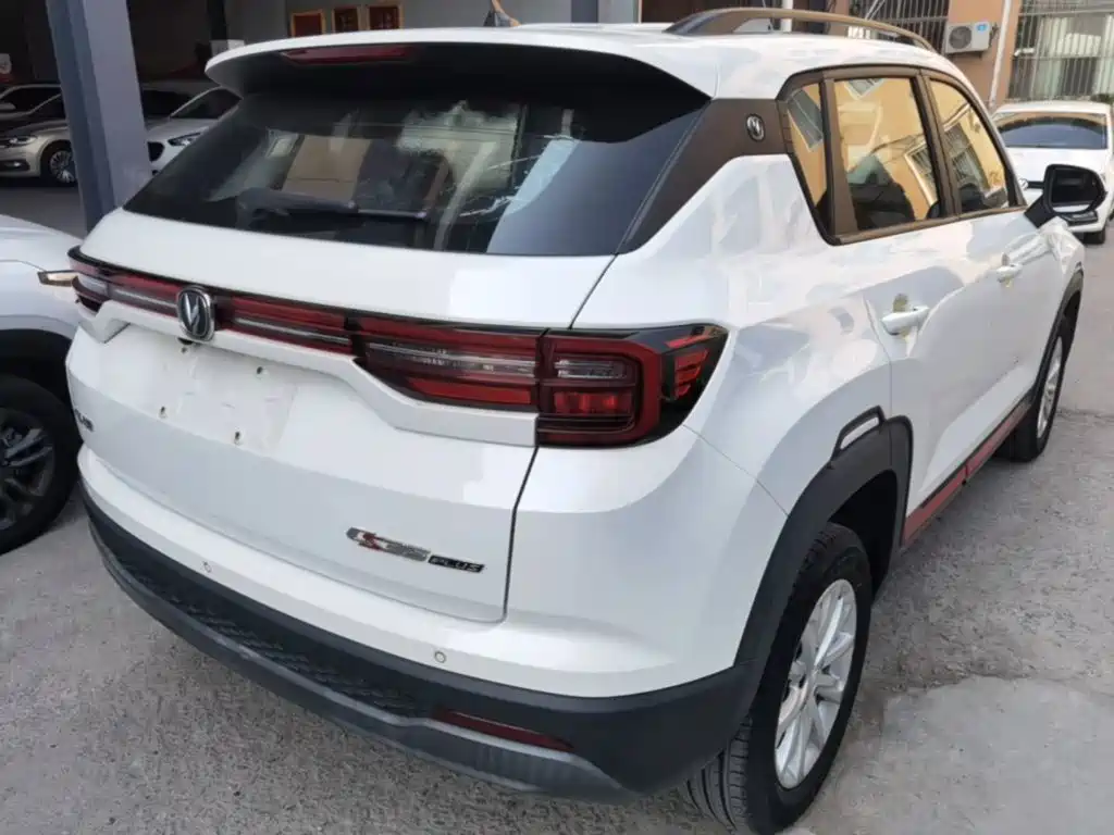 Фото 7 - Changan CS35 PLUS