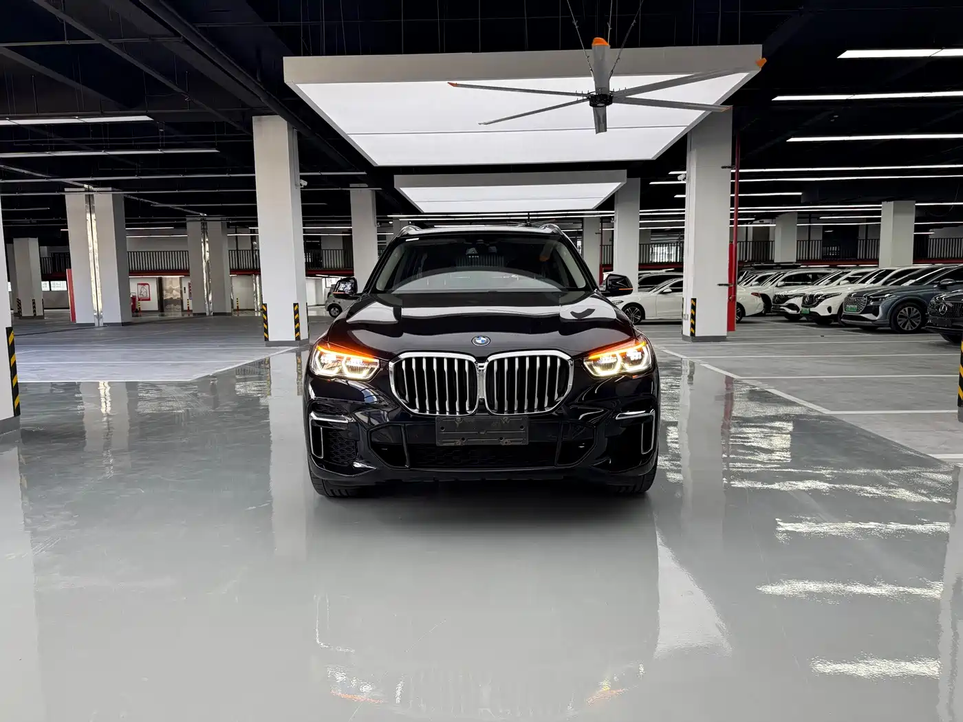 Фото 2 - BMW X5