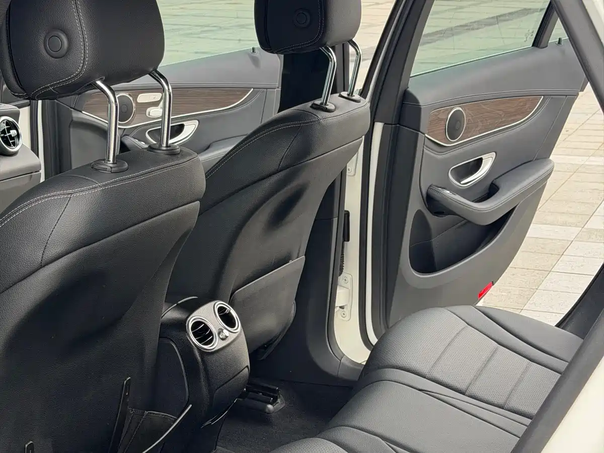 Mercedes-Benz GLC 2018 GLC 260 4MATIC Dynamic фото 15