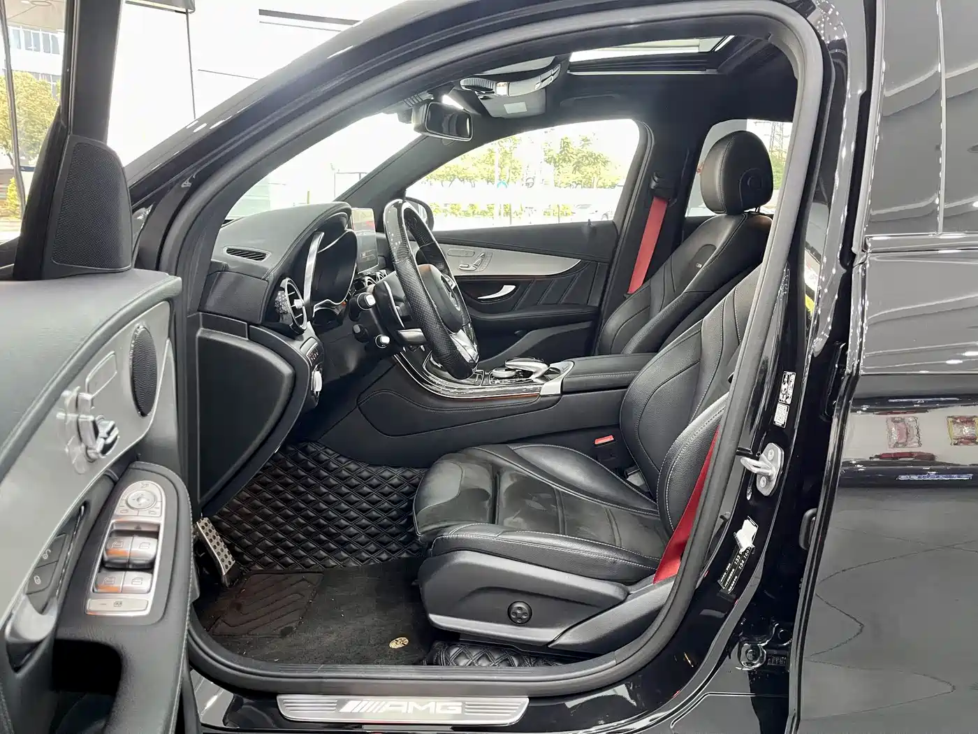Mercedes-Benz GLC AMG 2018 AMG GLC 63 4MATIC+ фото 9