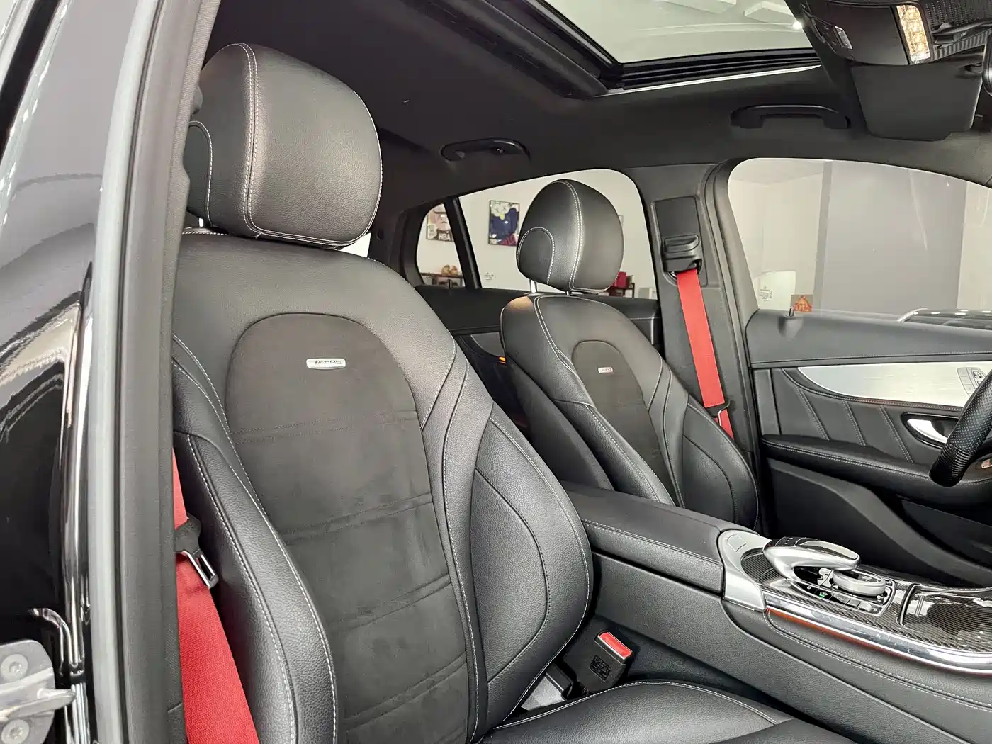 Mercedes-Benz GLC AMG 2018 AMG GLC 63 4MATIC+ фото 14