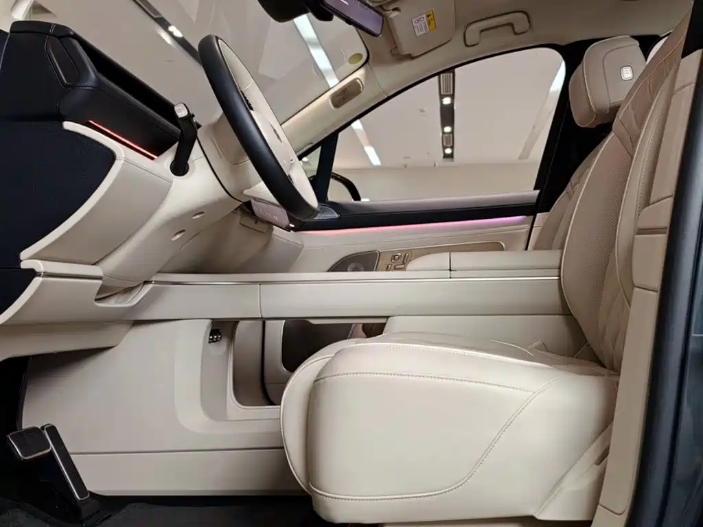 NIO ES8 2025 2025 Model 6-Seat Executive Luxury Edition