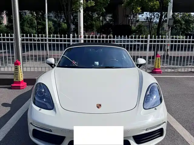 Porsche 718 Boxster 2.0T