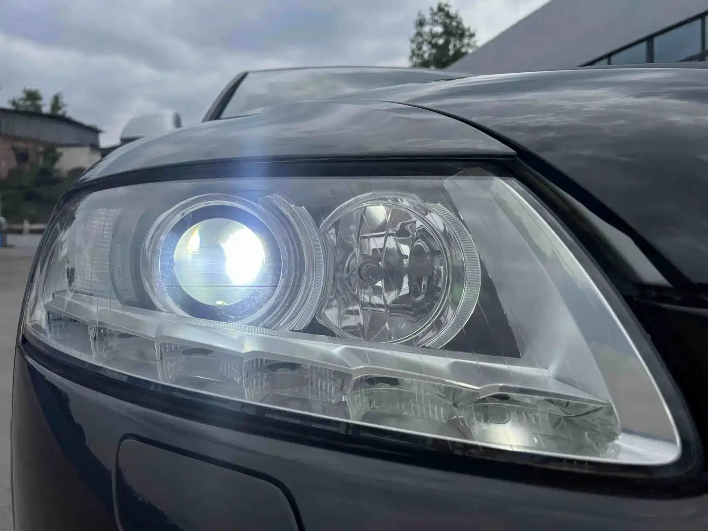 Фото 15 - Audi A6L