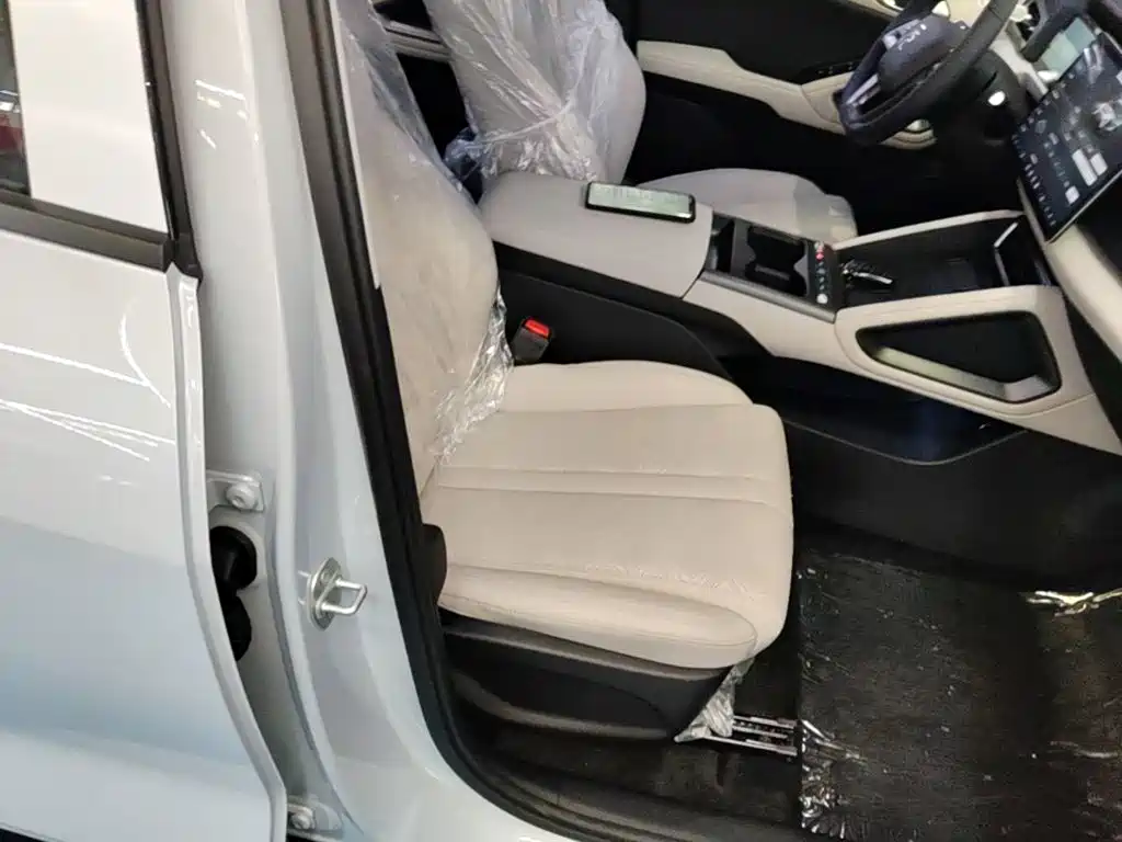 BYD Yuan UP 2026 2025 Smart Drive Edition 401KM Vitality Version