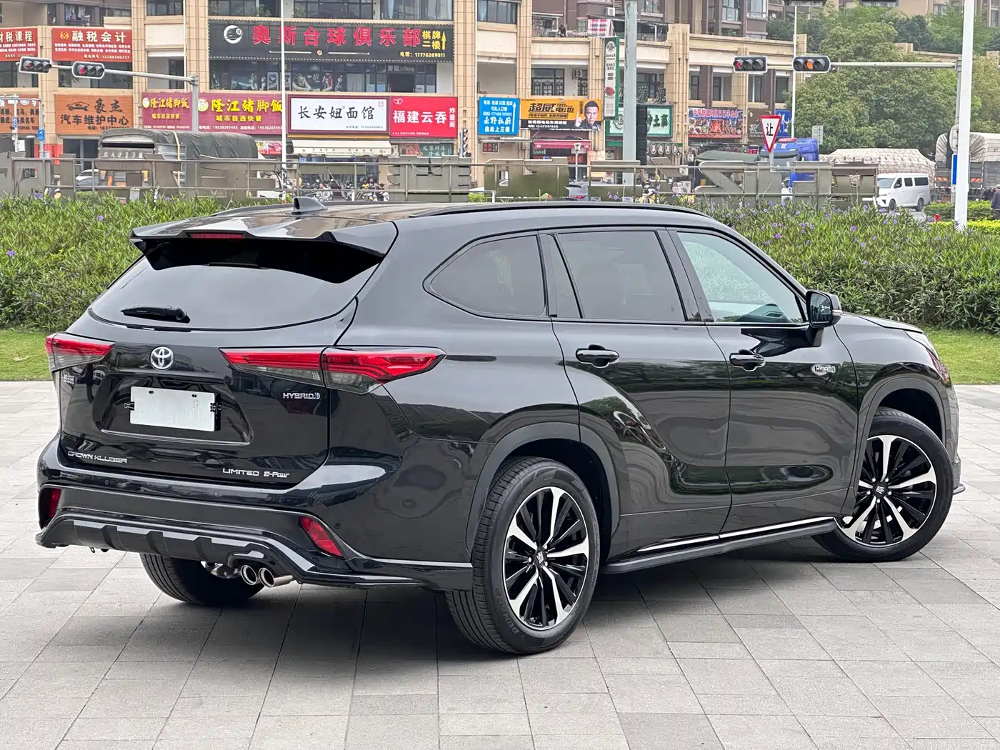 Toyota Crown Kluger 2021 2.5L HEV AWD Flagship Edition фото 4