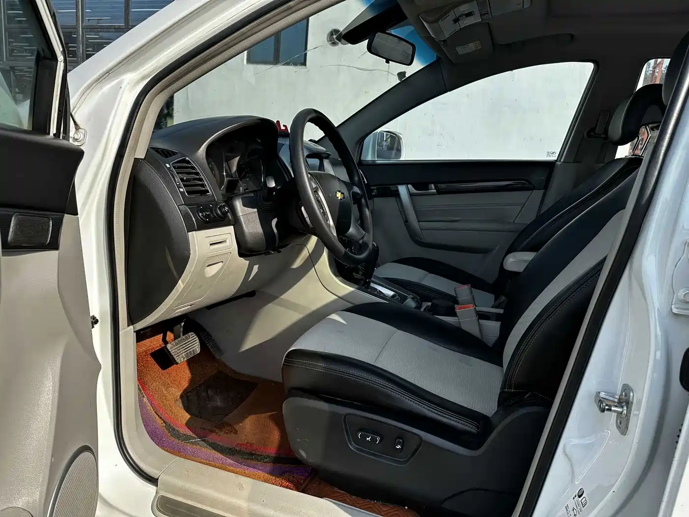 Chevrolet Captiva 2016 2015 2.4L 2WD Urban Edition 5-seater