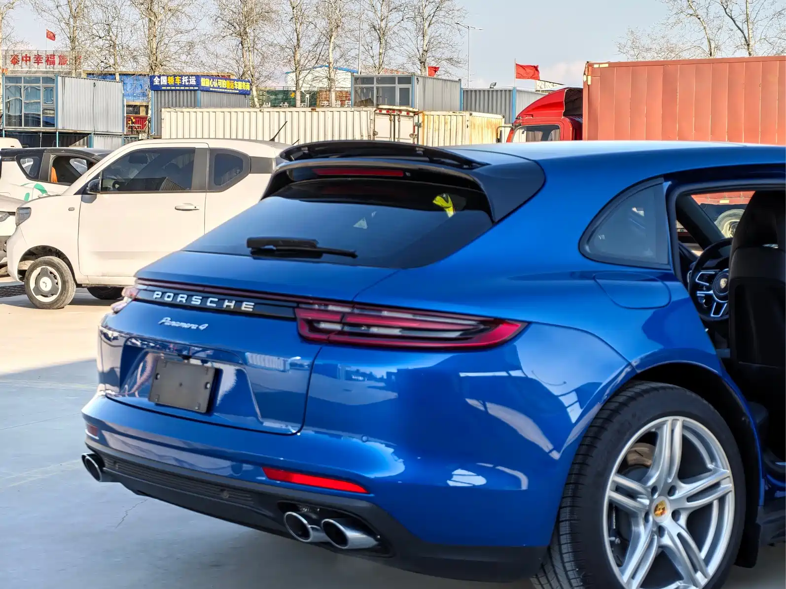 Фото 15 - Porsche Panamera