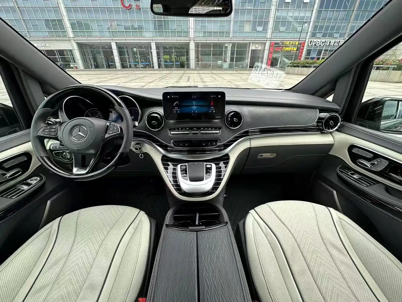 Mercedes-Benz V-Class 2022 V 260 L Long Wheelbase Prestige Edition фото 8