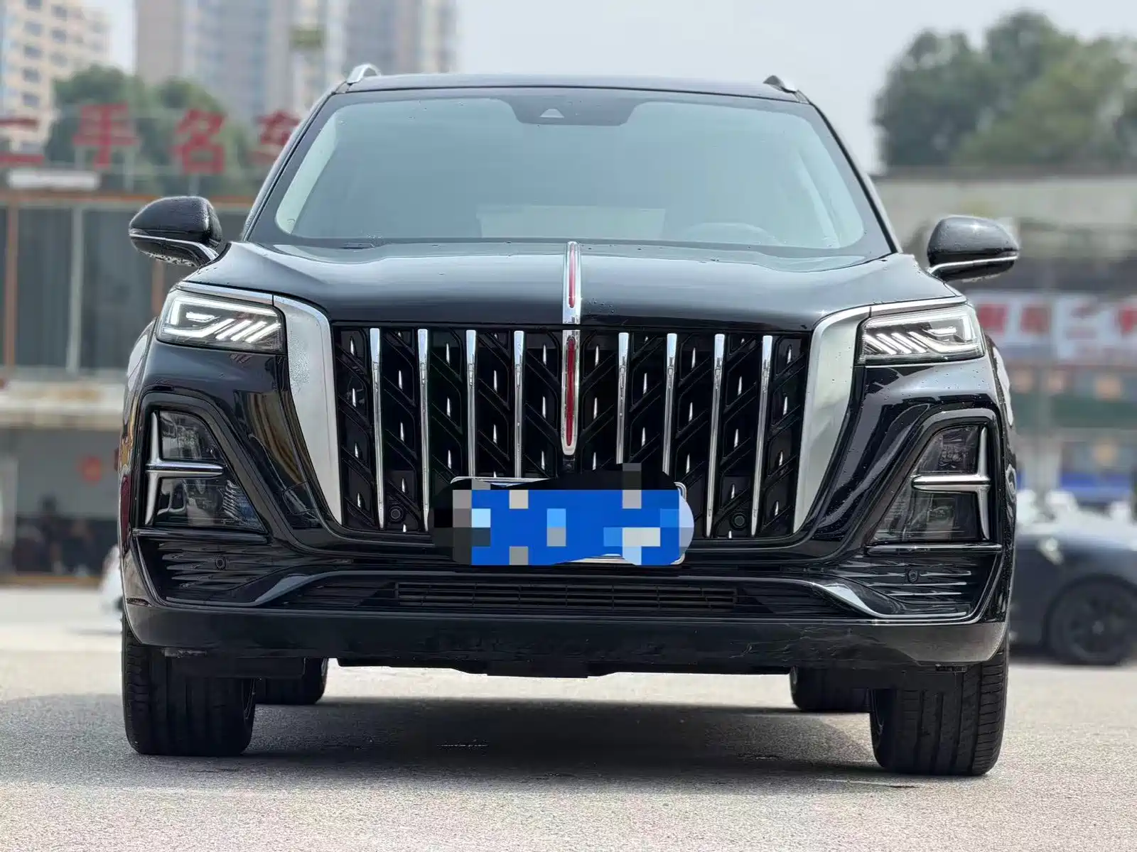 Photo 2 - Hongqi HS5
