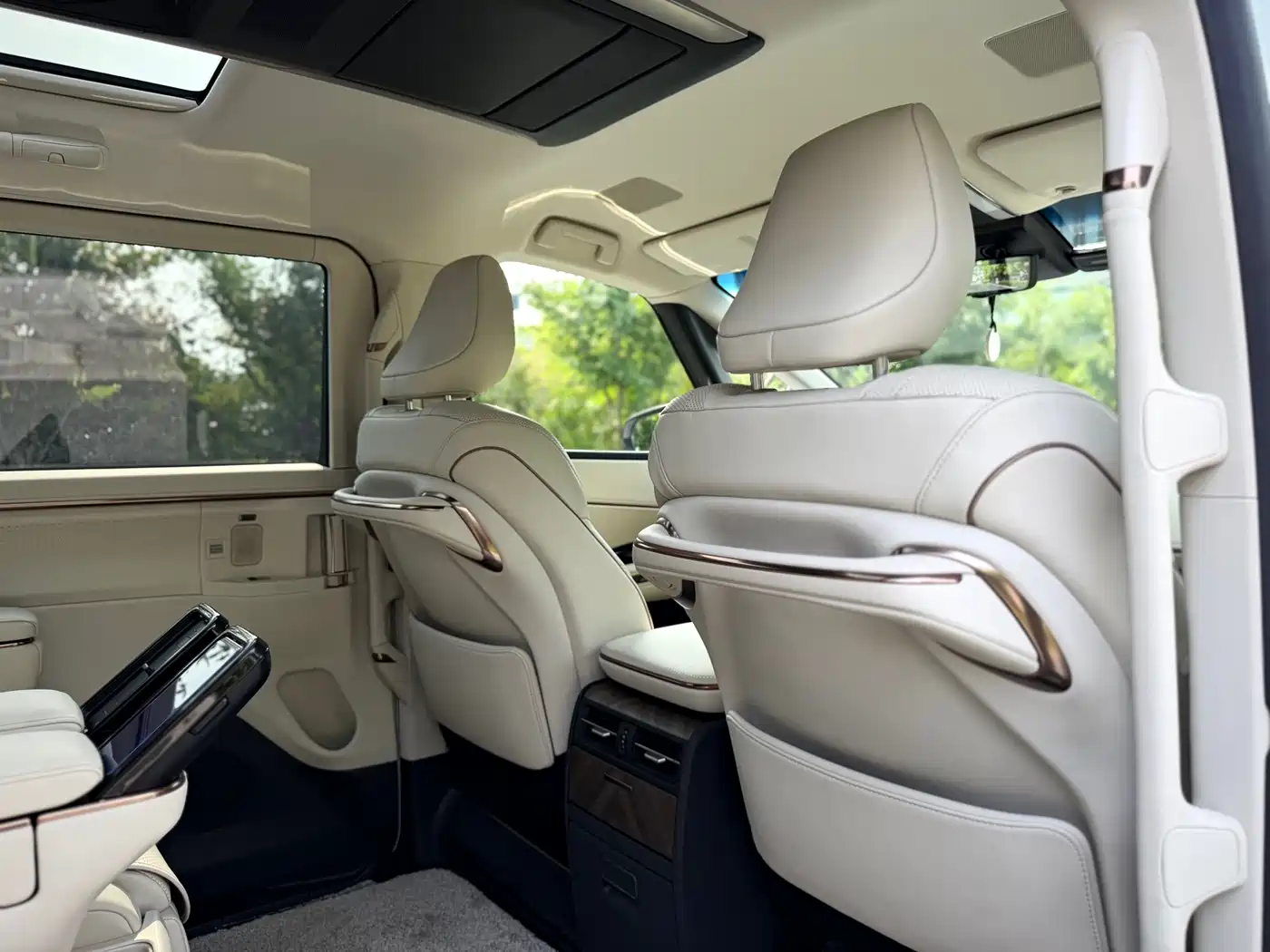Lexus LM 2026 2023 350h 7-Seater Elegance Edition