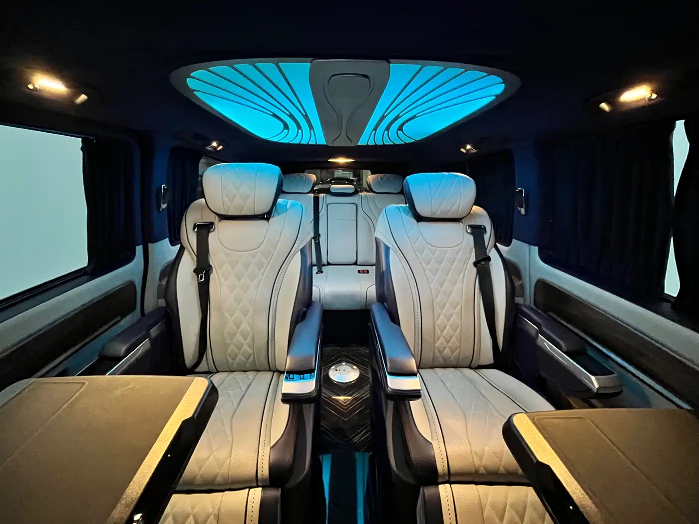 Mercedes-Benz Vito 2021 2.0T Elite 7-Seater фото 14