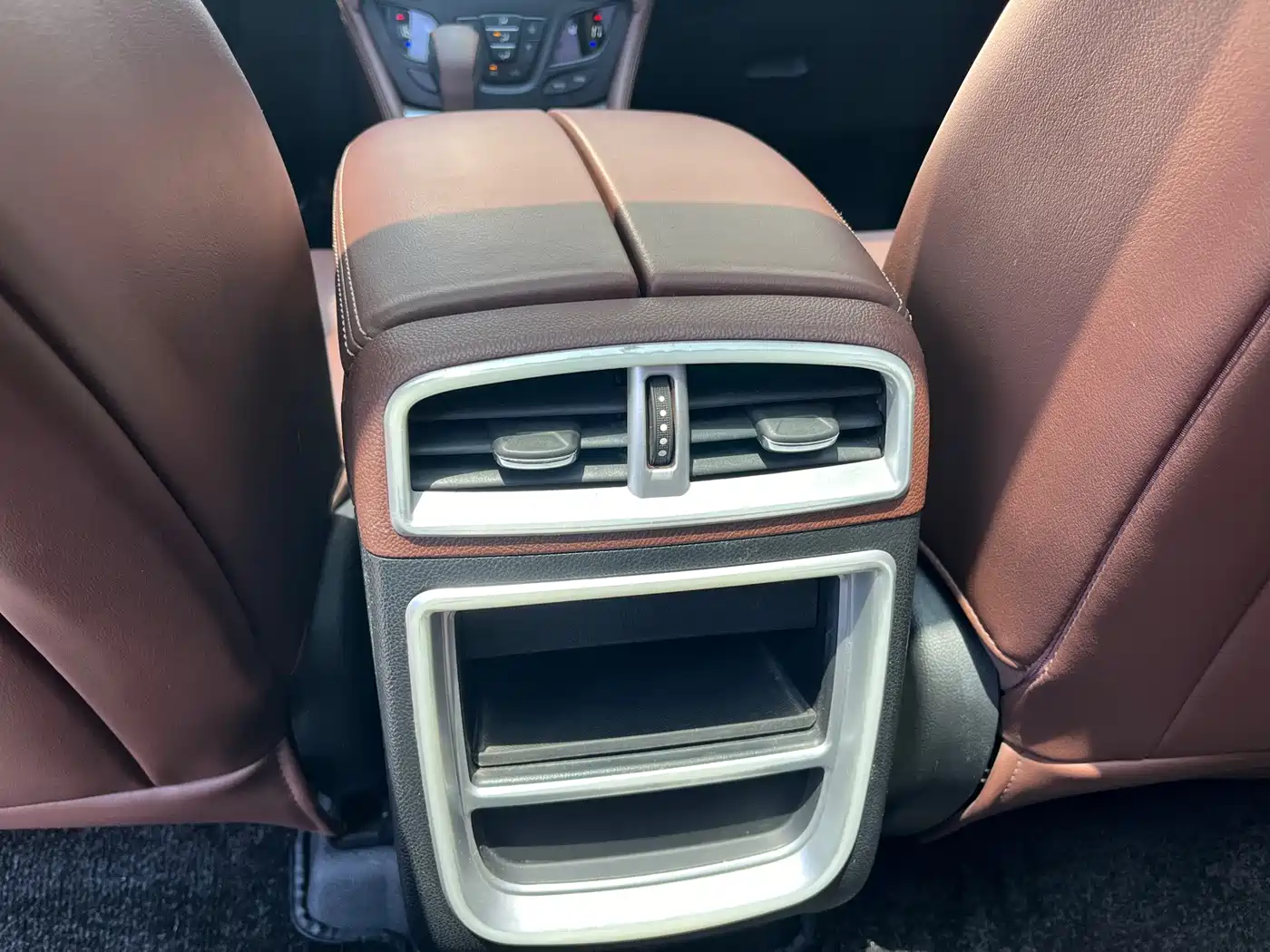 Фото 18 - Buick Envision Plus