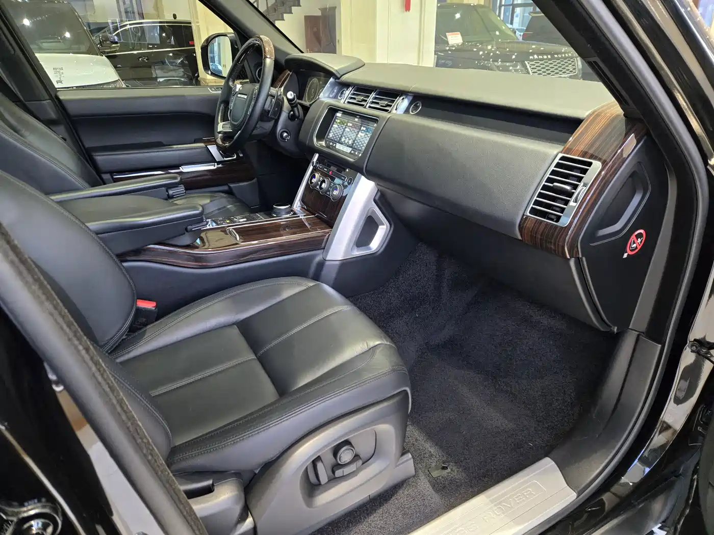 Land Rover Range Rover 2017 3.0 SC V6 Vogue фото 12