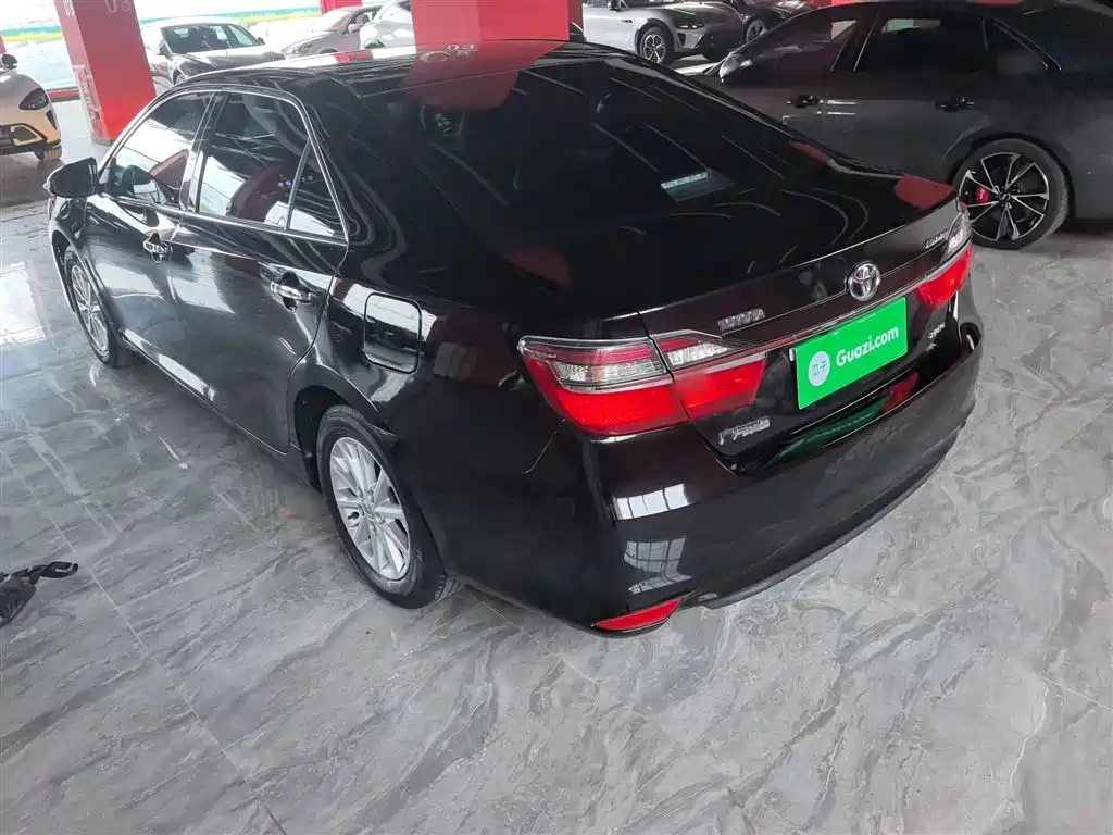 Toyota Camry 2016 2.0G 10th Anniversary Leading Edition фото 23