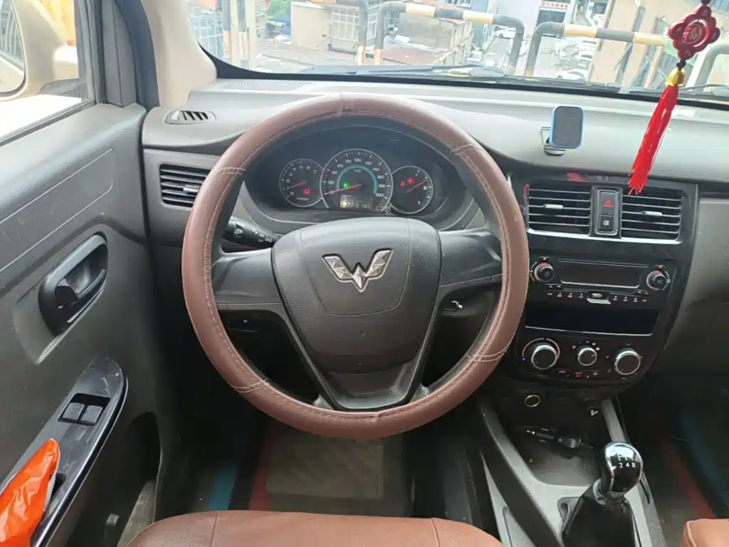 Wuling Motors Wuling Rongguang V 2019 2018 1.5L Standard