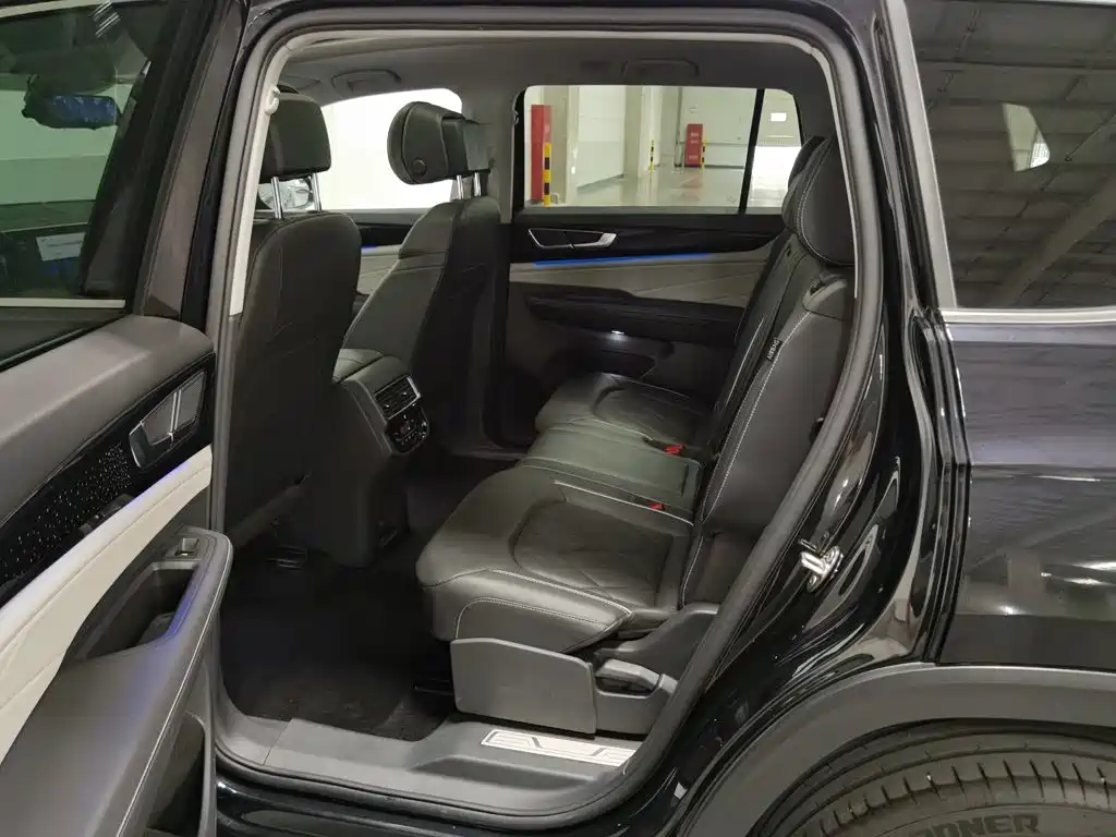 Photo 15 - Volkswagen Teramont