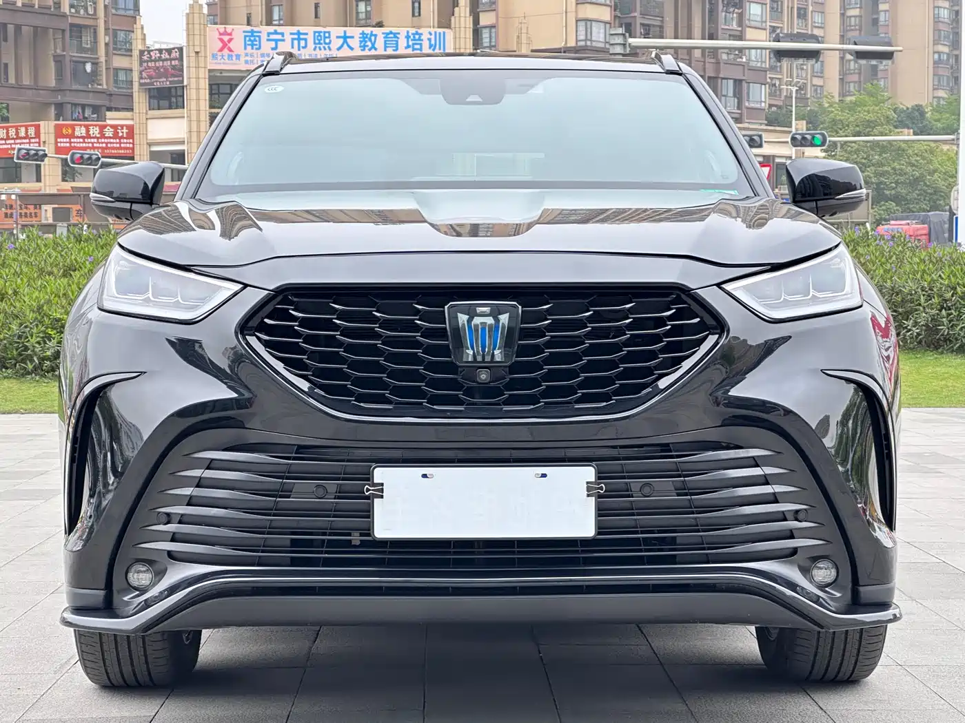 Toyota Crown Kluger 2021 2.5L HEV AWD Flagship Edition фото 2