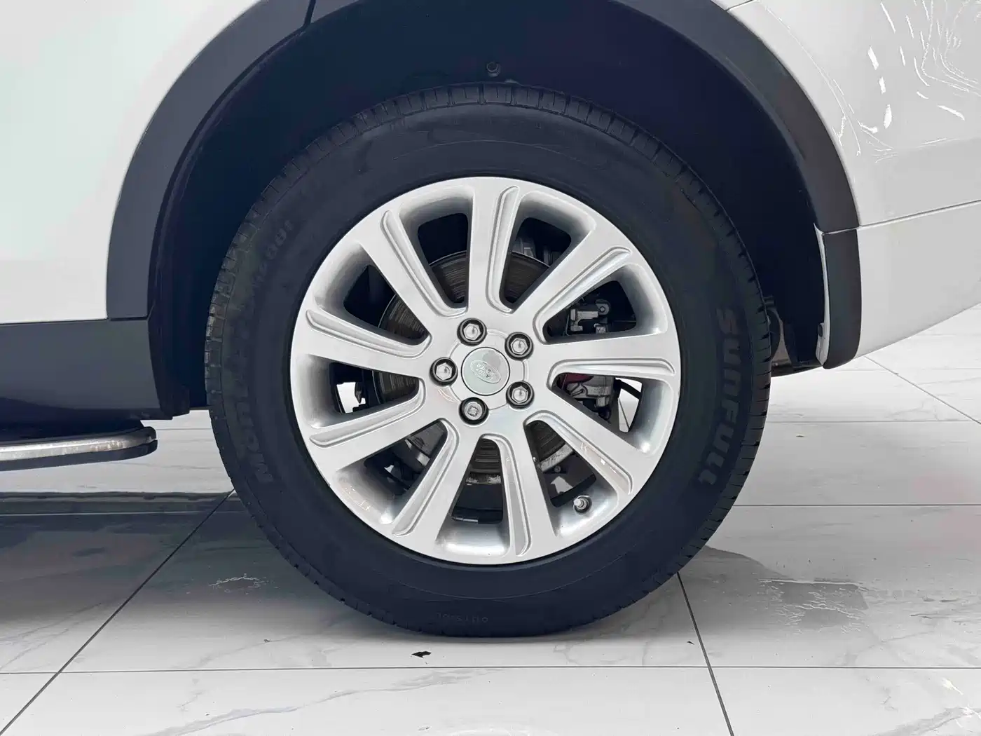 Land Rover Discovery Sport 2016 2016 2.0T SE