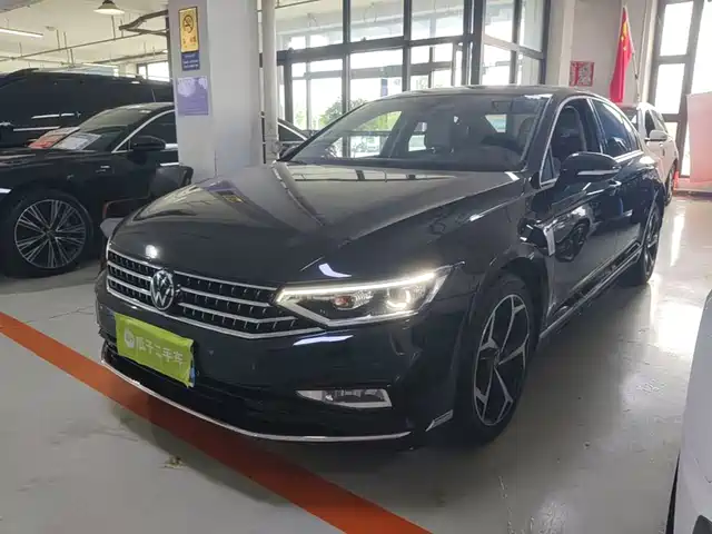 Volkswagen Magotan 2024